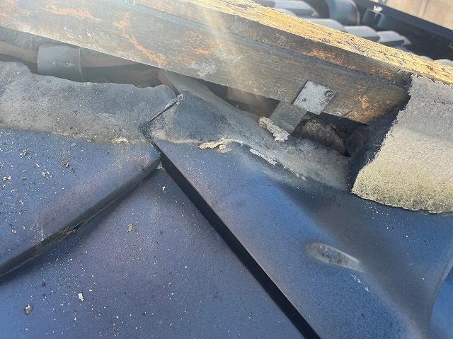 市川三郷町　棟瓦積み直し